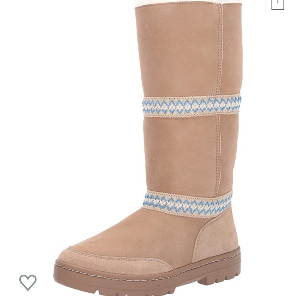 UGG Women's Sundance Revival Boot (Narrow Calf)